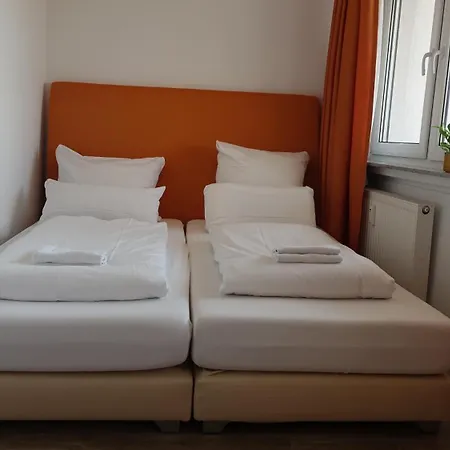 3 Wohnung, Netflix, Balkon, Skyline Blick Schwalbach am Taunus