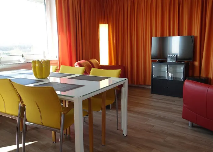 3 Wohnung, Netflix, Balkon, Skyline Blick Apartment